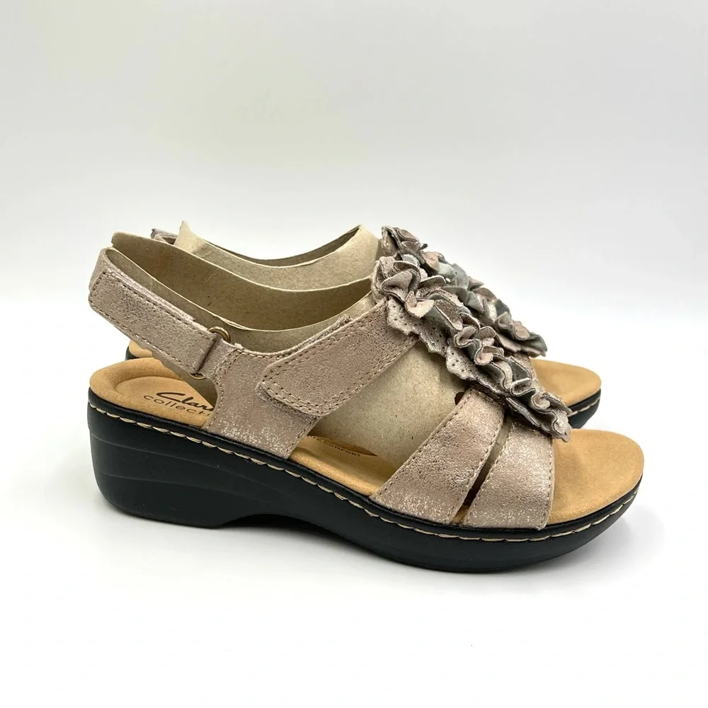 Clarks Size 6.5 Metallic Taupe Bronze Floral T-Strap Wedge Sandals Shoes